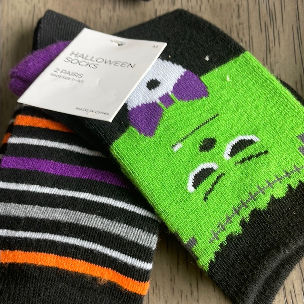 Kid’s Halloween Themed Socks Set - Four 2 Packs - Picture 2 of 11